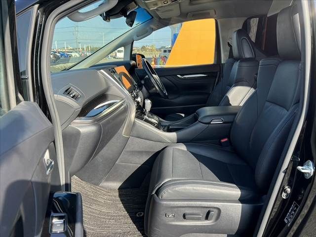 TOYOTA ALPHARD 2021
