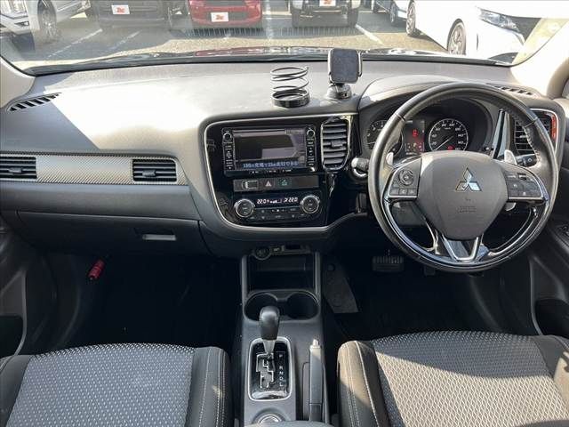 MITSUBISHI OUTLANDER 4WD 2015