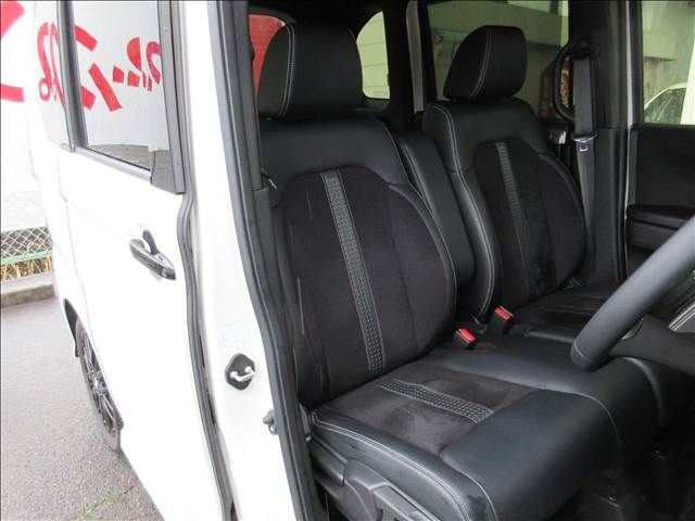 HONDA N BOX CUSTOM 2022