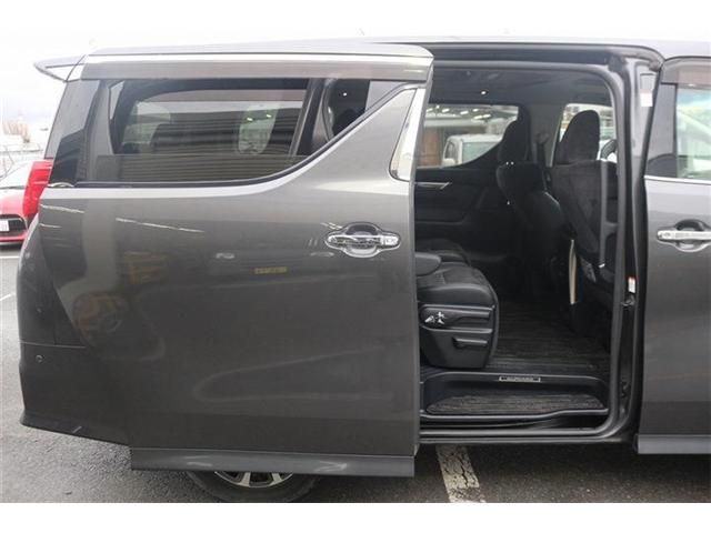TOYOTA ALPHARD hybrid 4WD 2015