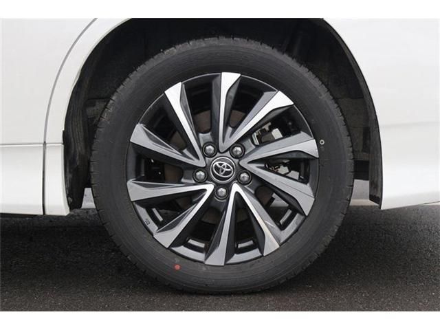 TOYOTA VOXY HYBRID 2025