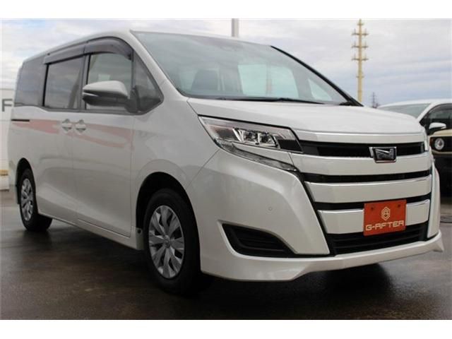 TOYOTA NOAH 2020