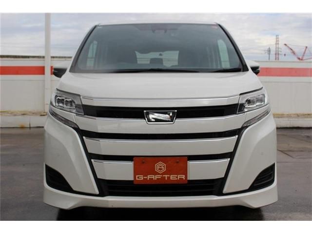 TOYOTA NOAH 2020