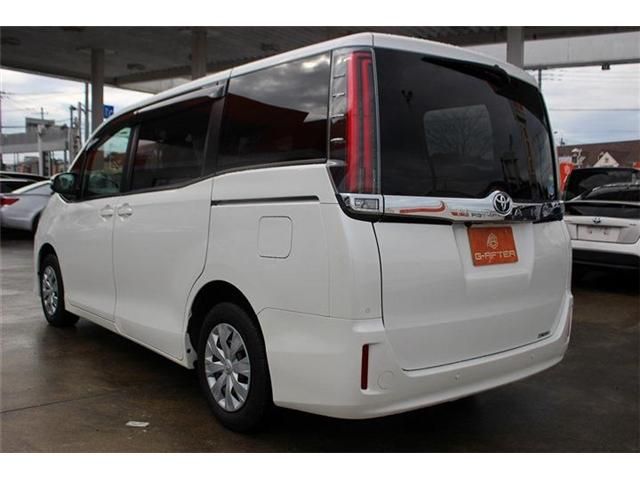 TOYOTA NOAH 2020