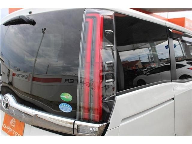 TOYOTA NOAH 2020