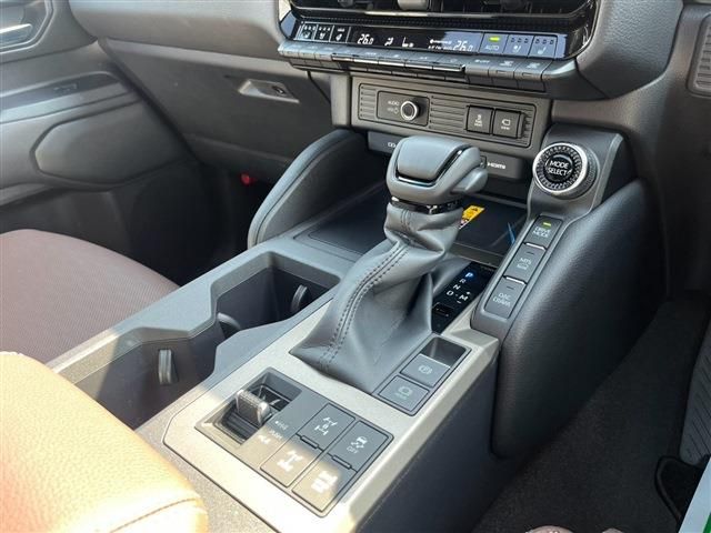 TOYOTA LANDCRUISER 250 2024