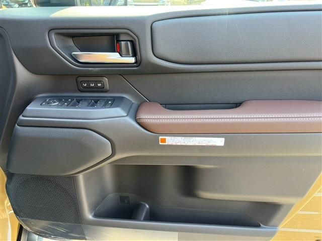 TOYOTA LANDCRUISER 250 2024