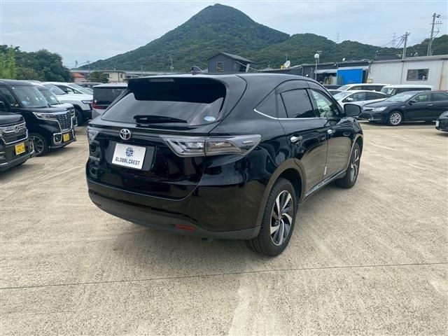 TOYOTA HARRIER 2WD 2016