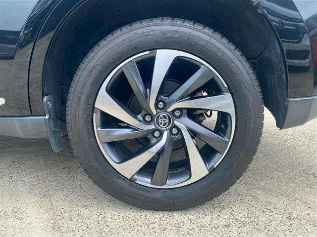 TOYOTA HARRIER 2WD 2016