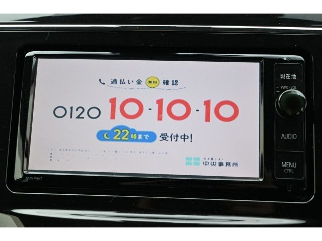 TOYOTA PRIUS Alpha 2016