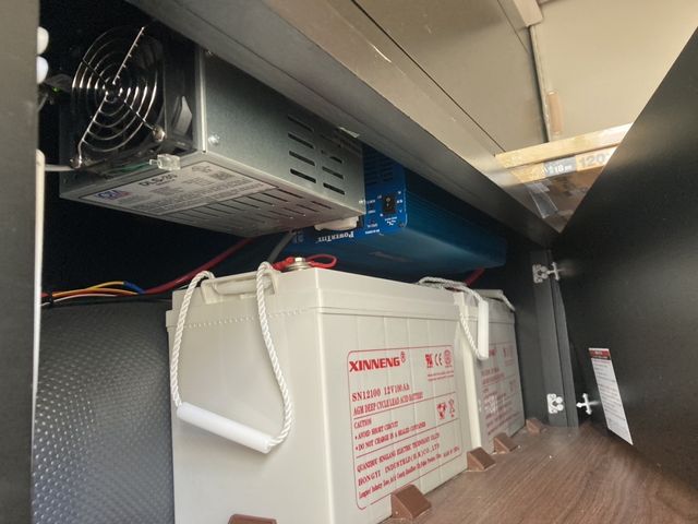 TOYOTA HIACE van 4WD 2017