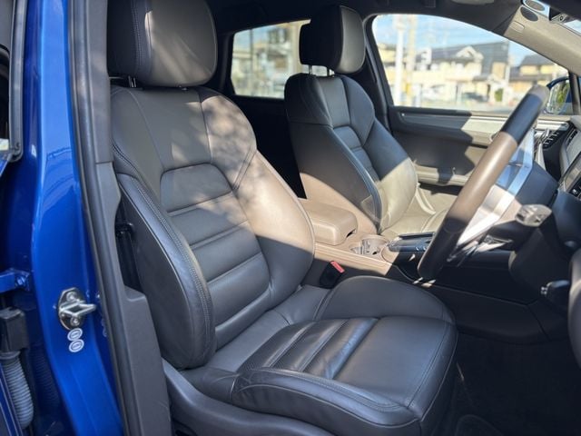 PORSCHE PORSCHE Macan 2016