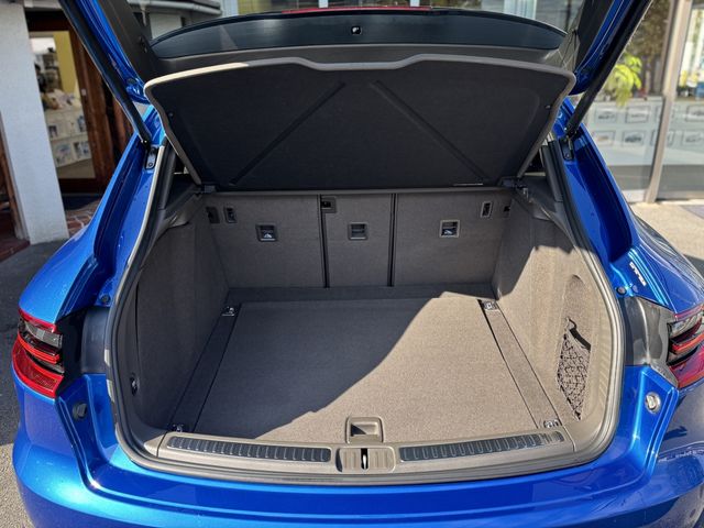 PORSCHE PORSCHE Macan 2016