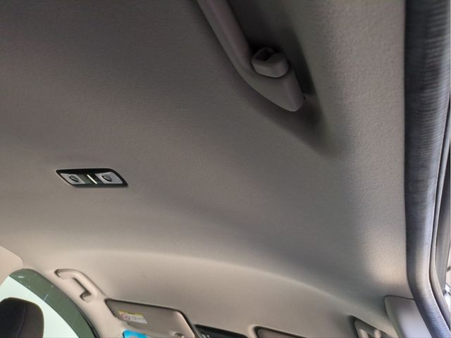 HONDA VEZEL HYBRID 2014