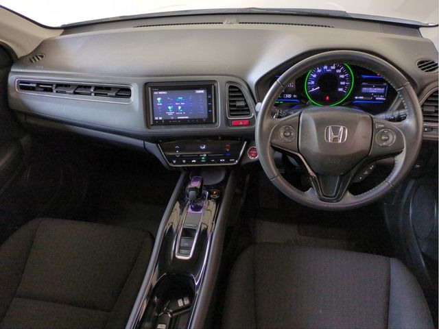 HONDA VEZEL HYBRID 2014