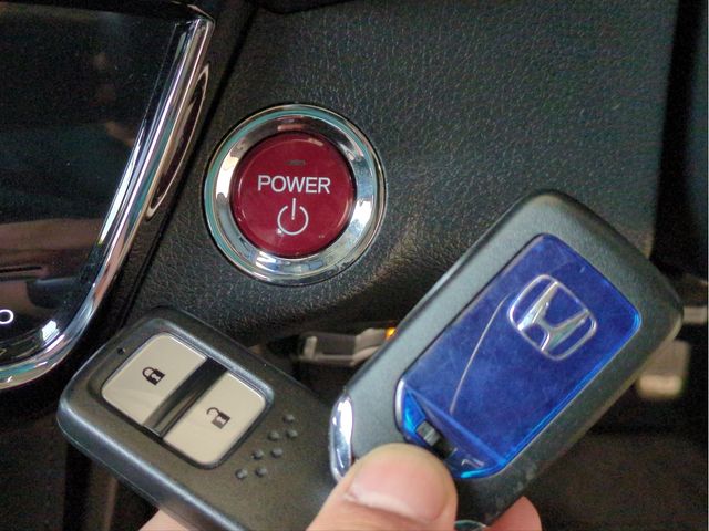 HONDA VEZEL HYBRID 2014