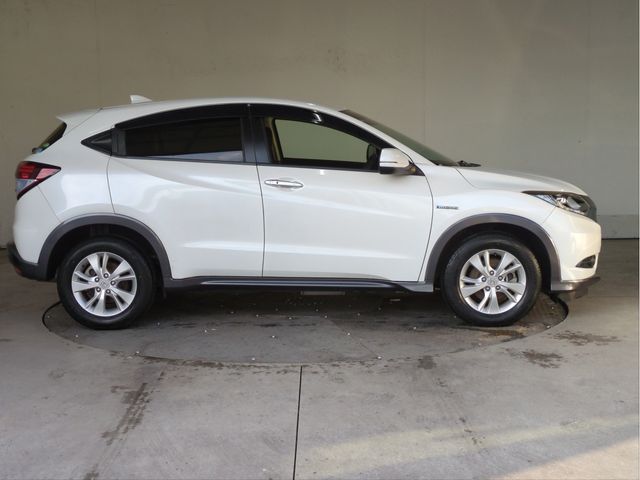 HONDA VEZEL HYBRID 2014