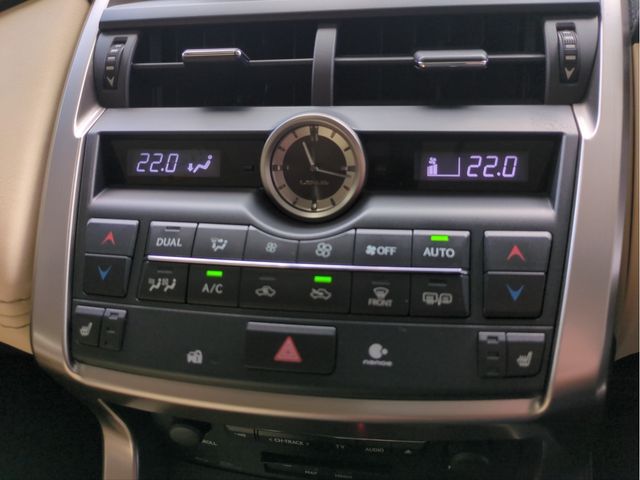 TOYOTA LEXUS NX200t 2015