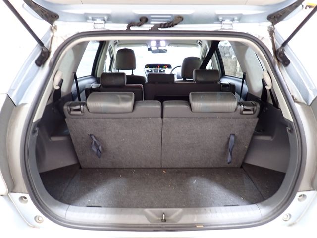 TOYOTA PRIUS Alpha 2012