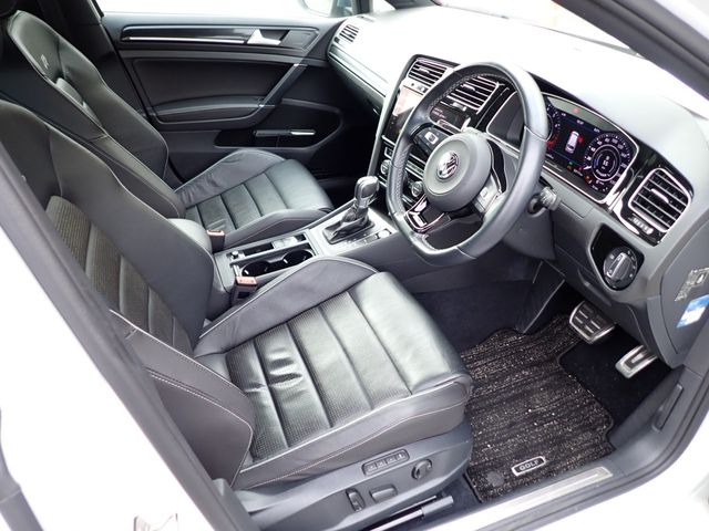 VOLKSWAGEN VOLKSWAGEN GOLF R VARIANT 2017