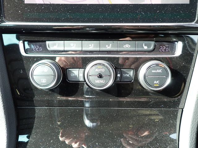 VOLKSWAGEN VOLKSWAGEN GOLF R VARIANT 2017