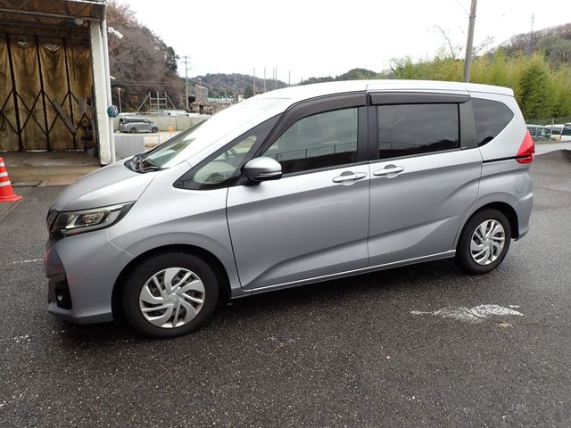 HONDA FREED plus 2017