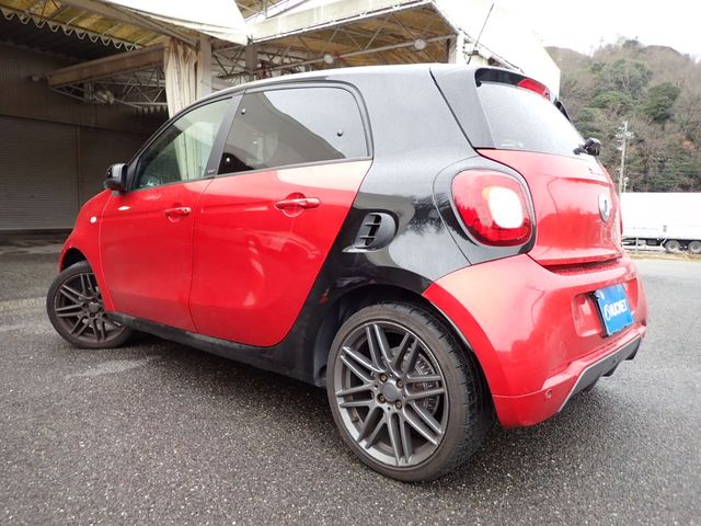 MCC SMART FORFOUR 2018