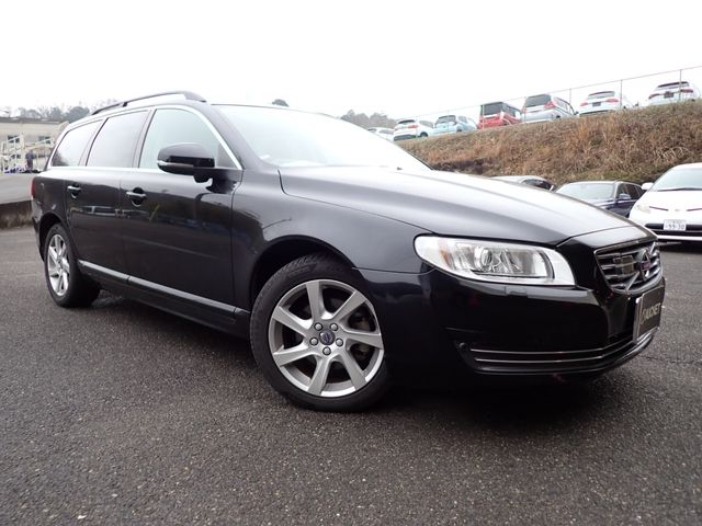 VOLVO VOLVO V70 2015