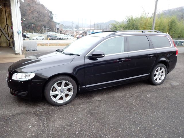 VOLVO VOLVO V70 2015