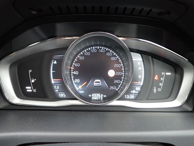 VOLVO VOLVO V70 2015