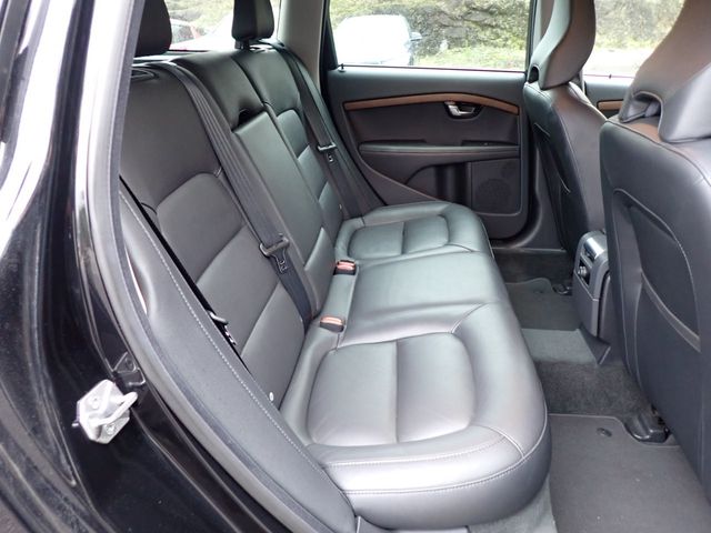 VOLVO VOLVO V70 2015