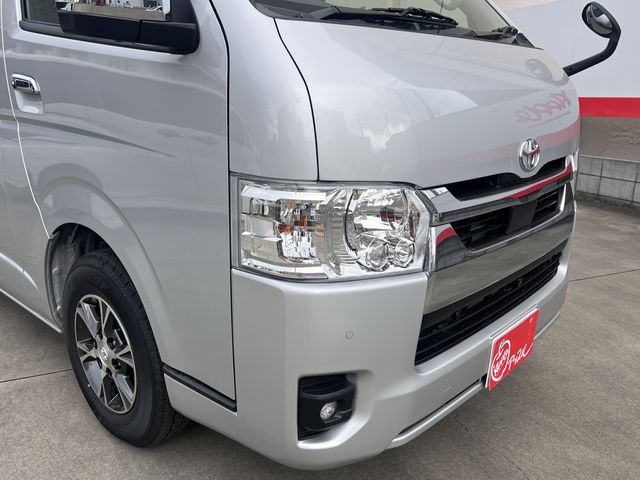 TOYOTA HIACE van 2WD 2025