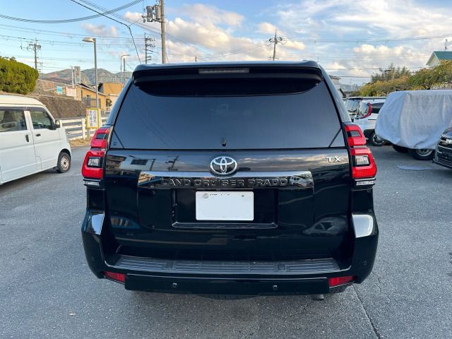 TOYOTA LANDCRUISER PRADO 2022