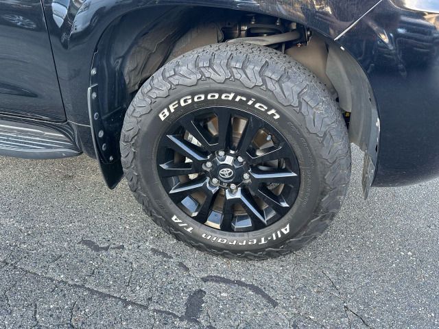 TOYOTA LANDCRUISER PRADO 2022