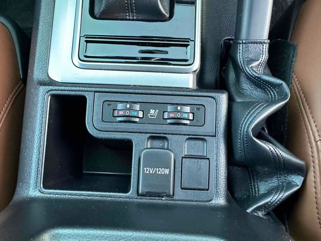 TOYOTA LANDCRUISER PRADO 2022