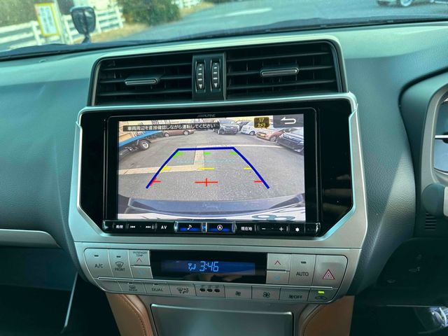 TOYOTA LANDCRUISER PRADO 2022