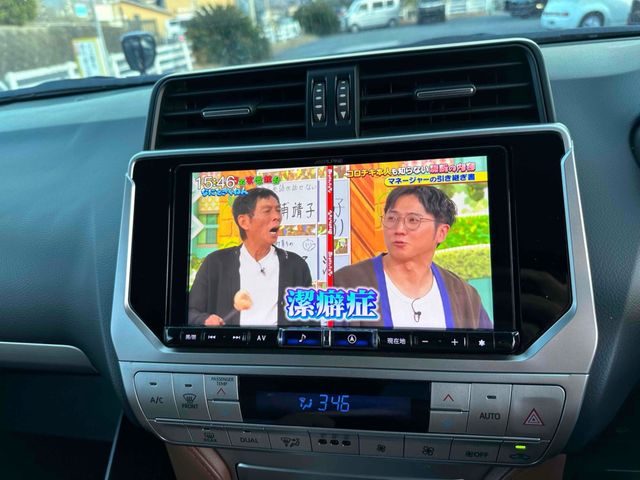 TOYOTA LANDCRUISER PRADO 2022