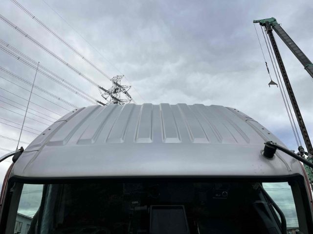 MITSUBISHI FUSOU FIGHTER 2012