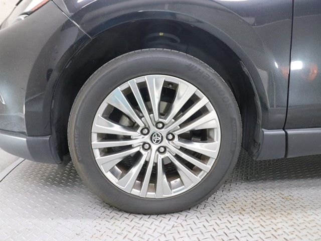 TOYOTA HARRIER 2WD 2021