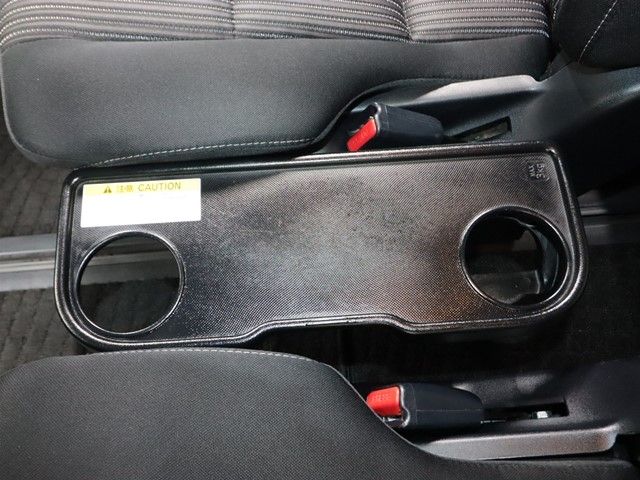 TOYOTA VOXY HYBRID 2017