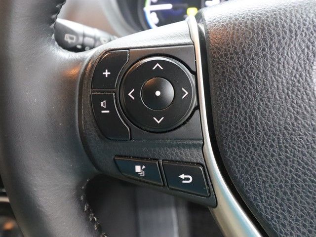 TOYOTA VOXY HYBRID 2017