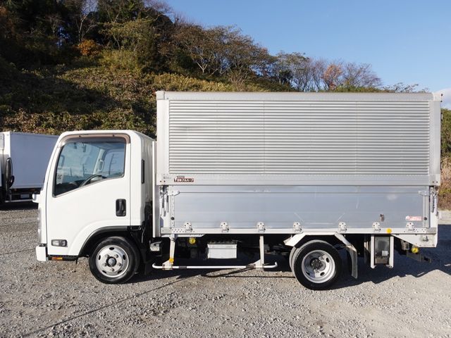 ISUZU ELF 2017