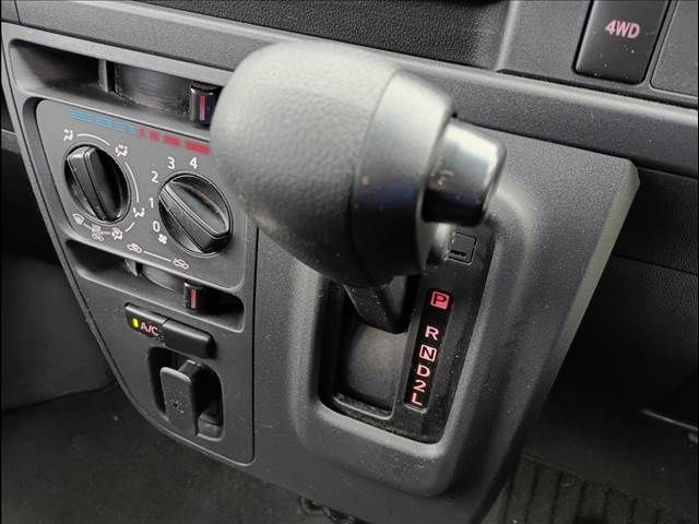 DAIHATSU HIJET deckvan 4WD 2020