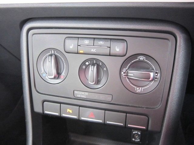 VOLKSWAGEN VOLKSWAGEN The BEETLE 2014