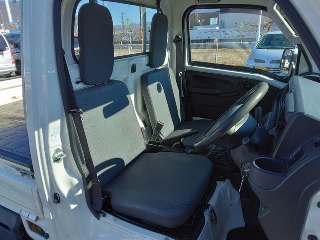 DAIHATSU HIJET truck 4WD 2016