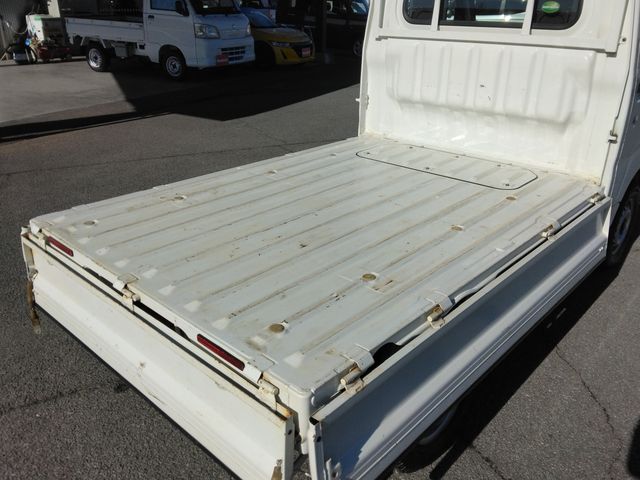 DAIHATSU HIJET truck 4WD 2016