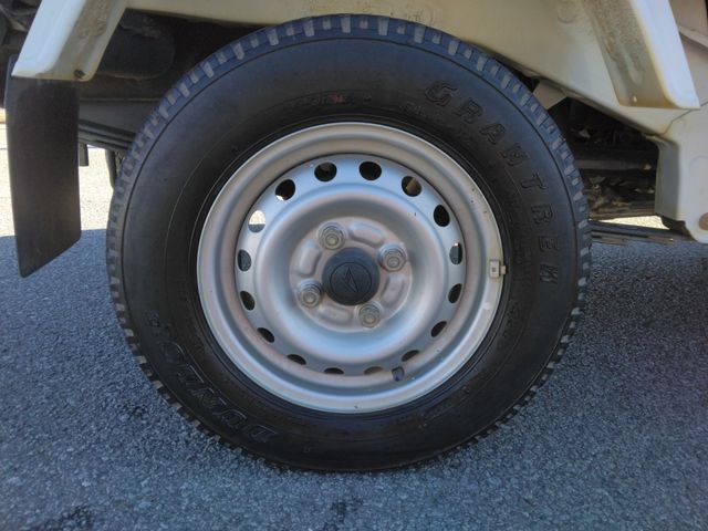 DAIHATSU HIJET truck 4WD 2016