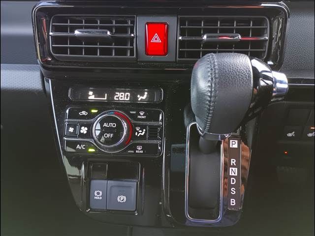 DAIHATSU TANTO CUSTOM 2022