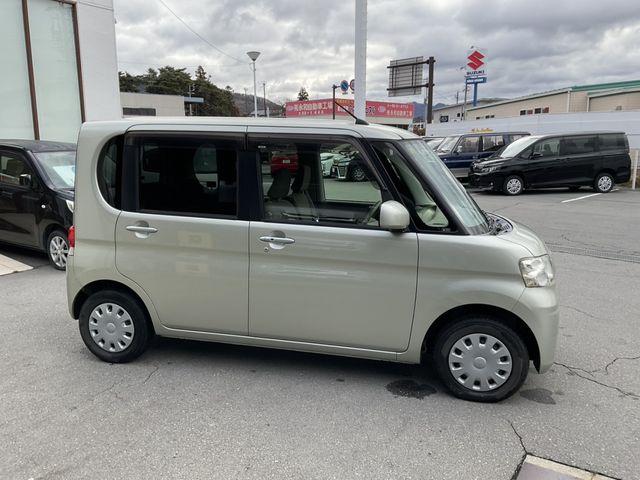 DAIHATSU TANTO 2012