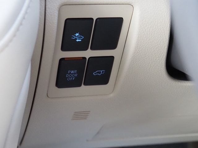 TOYOTA LANDCRUISER wagon 2018